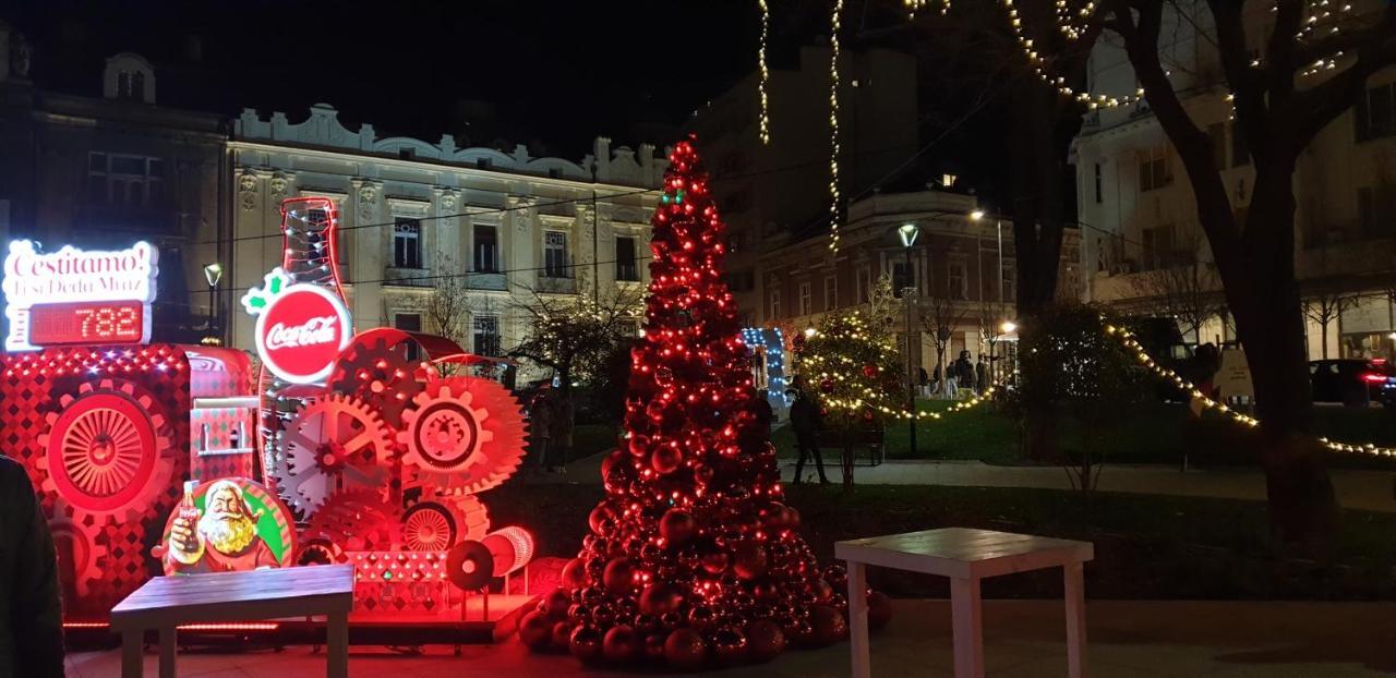 Supreme Palace Cube Belgrad Zewnętrze zdjęcie